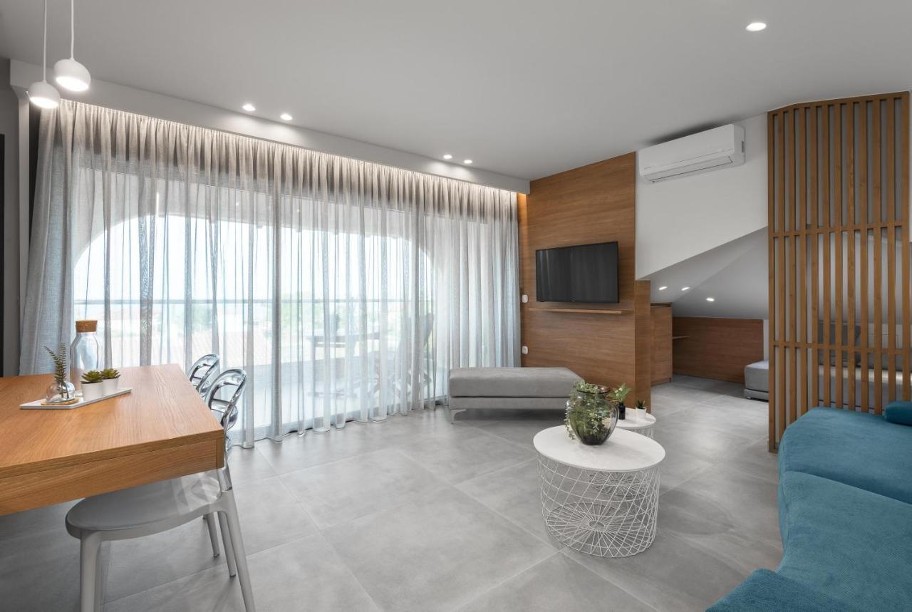 Appartamento Pola'S Loft Ierissós Esterno foto